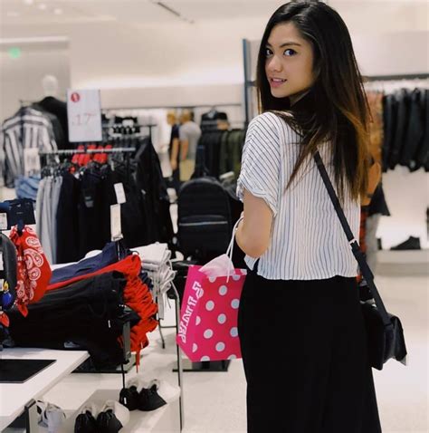 MILA POONIS 28 : u/ReleaseFew8448 .
